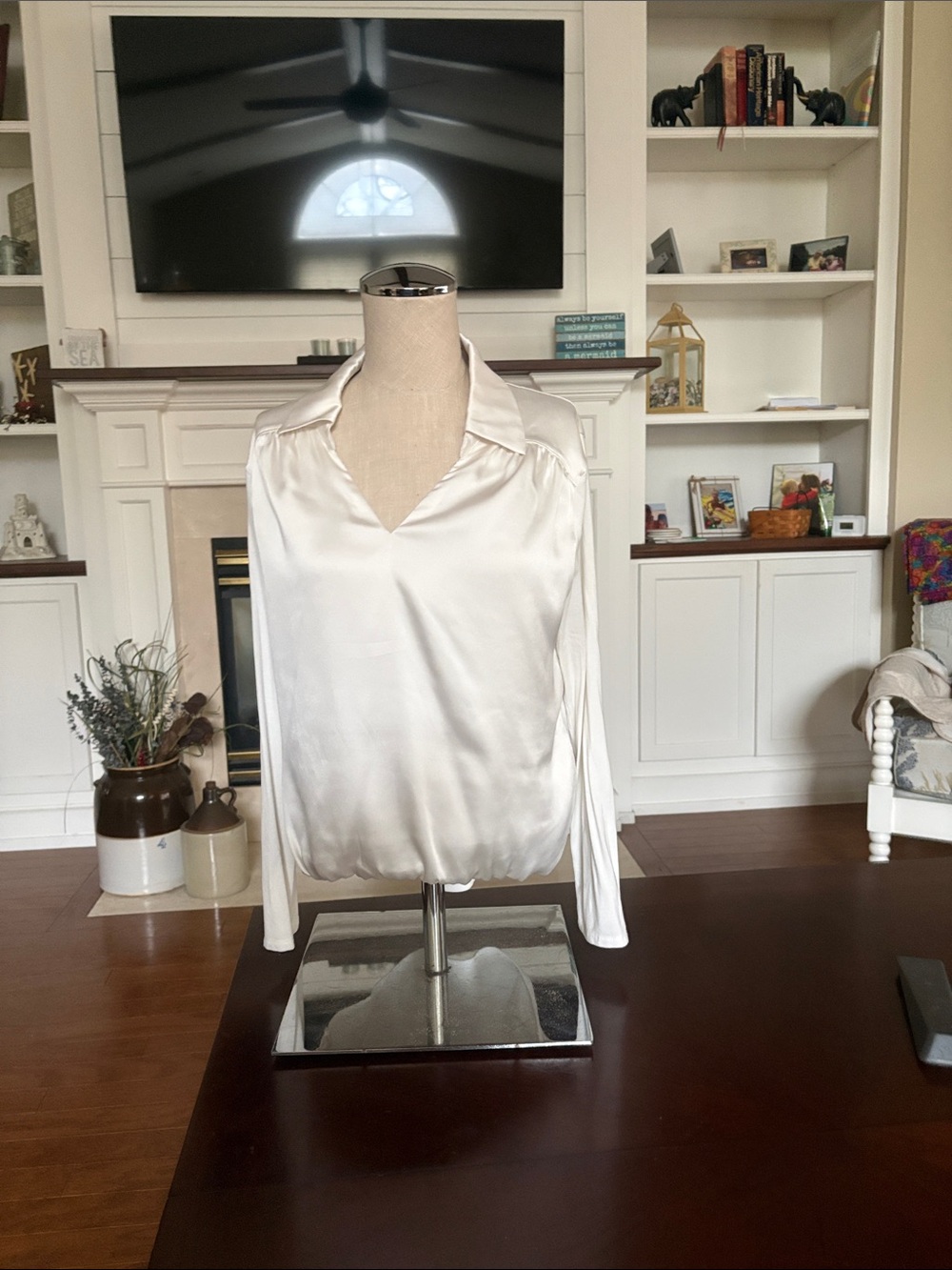 White House Black Market Satin V-Neck Long-Sleeve Blouse in Ivory